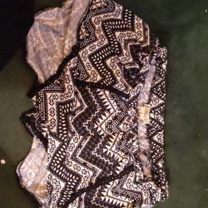 Woman's soft black and white shorts M